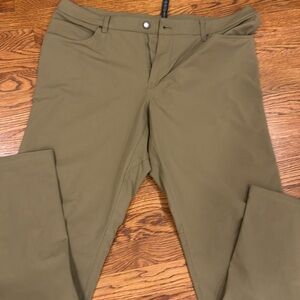 Lululemon ABC Classic Warpstream